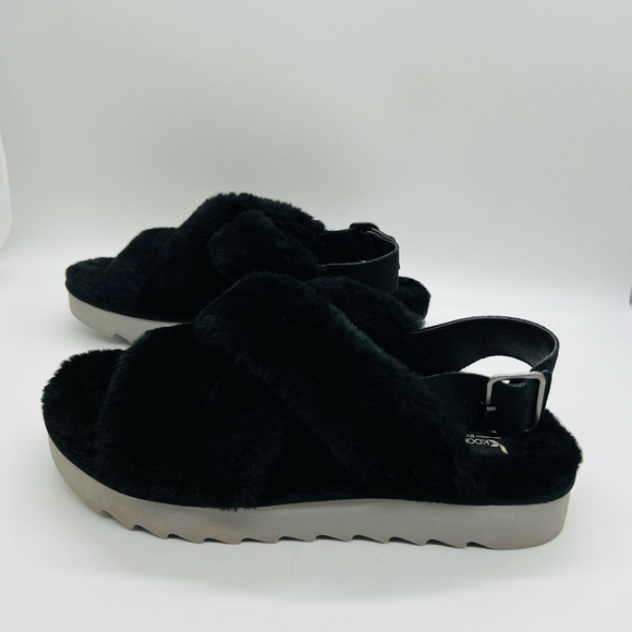 Koolaburra By UGG Black Faux Fur Criss Cross Strap Sandals Size 10 - Picture 3 of 15